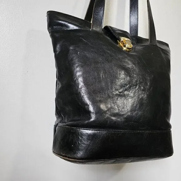VINTAGE OROTON LARGE BLACK GENUINE COWHIDE SHOULDER BAG